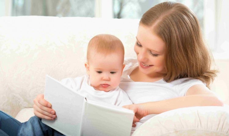 baby-reading-750x447