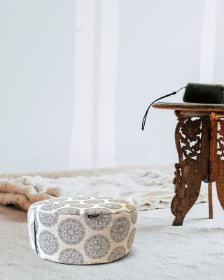 ✨ Klid pro tělo i duši ✨ Tenhle krásný meditační sedák s mandalami je ideální parťák na chvíle ticha, jógu nebo jen tak na...